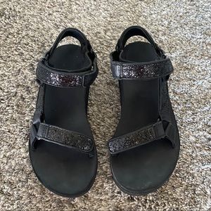 Black Sparkle Teva